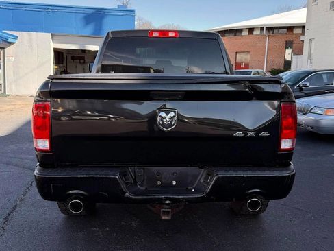 Used 2017 RAM 1500 Express w/ Express Value Package image 8