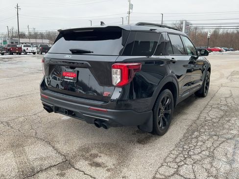 Used 2023 Ford Explorer ST w/ Equipment Group 401A image 7