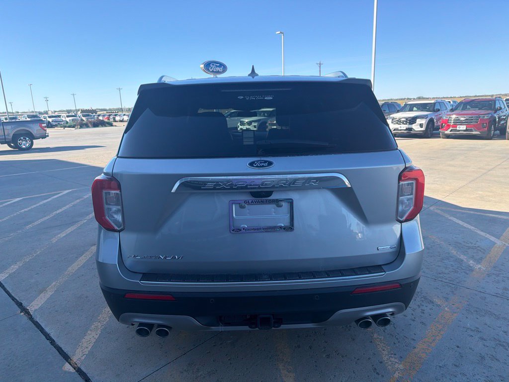 Used 2020 Ford Explorer Platinum w/ Premium Technology Package AWD/4WD image 6