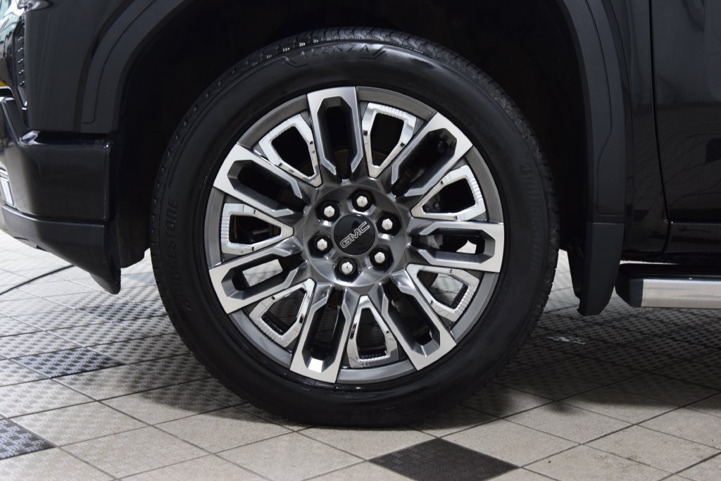 Used 2024 GMC Sierra 1500 Denali Ultimate AWD/4WD image 30