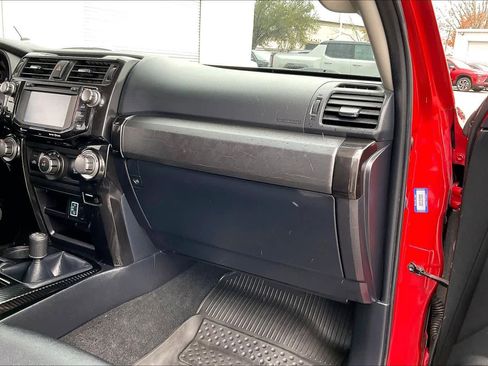 Used 2017 Toyota 4Runner TRD Pro image 32