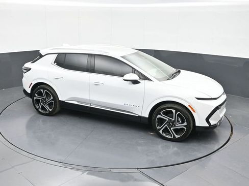 New 2026 Chevrolet Equinox EV LT image 57