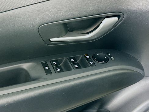 Used 2025 Hyundai Tucson SEL image 15