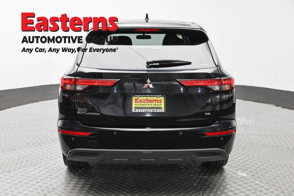 Used 2024 Mitsubishi Outlander SE AWD/4WD image 7