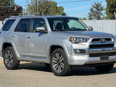 Used 2016 Toyota 4Runner Limited AWD/4WD image 7