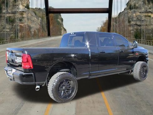New 2025 RAM 2500 Laramie AWD/4WD image 5
