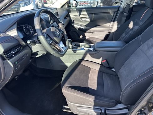 Used 2023 Nissan Sentra SR w/ Midnight Edition Package image 15