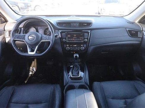 Used 2018 Nissan Rogue SL w/ Premium Package image 21