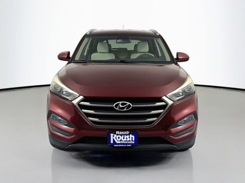 Used 2016 Hyundai Tucson SE w/ Option Group 02 AWD/4WD image 2