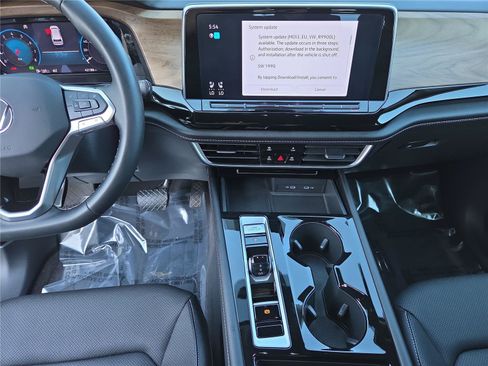 Certified 2024 Volkswagen Atlas SE AWD/4WD image 22