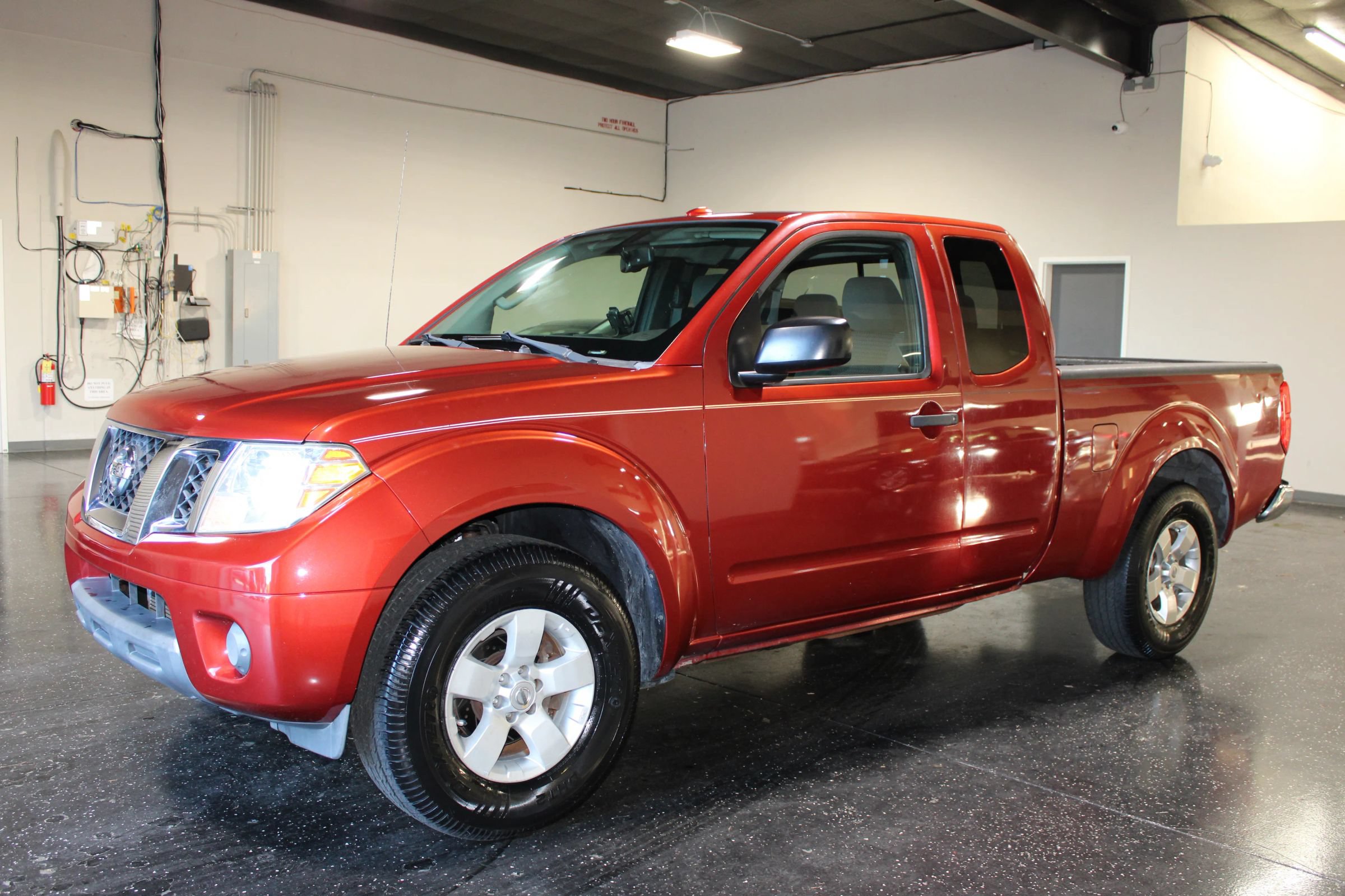 Used 2012 Nissan Frontier SV w/ SV Premium Utility Pkg RWD image 6
