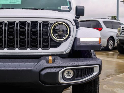 New 2026 Jeep Gladiator Mojave AWD/4WD image 6