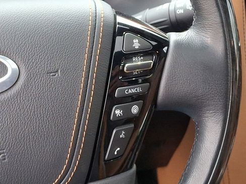 Used 2024 INFINITI QX80 Sensory image 25