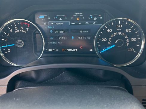 Used 2017 Ford F150 Lariat w/ Equipment Group 502A Luxury image 13