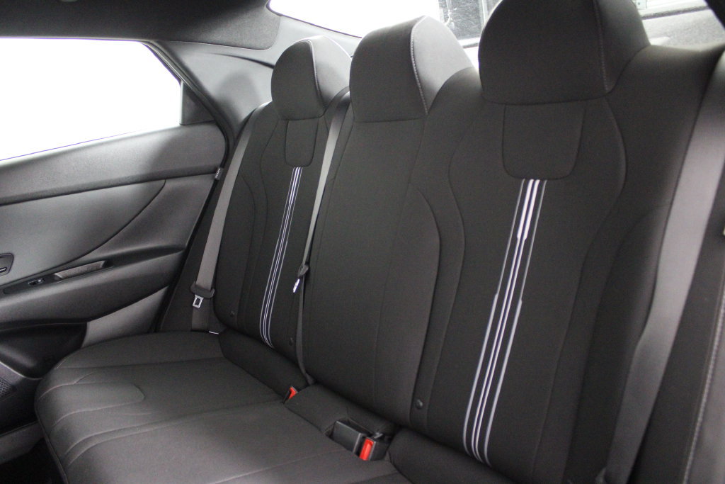 Certified 2026 Hyundai Elantra Sport FWD image 19