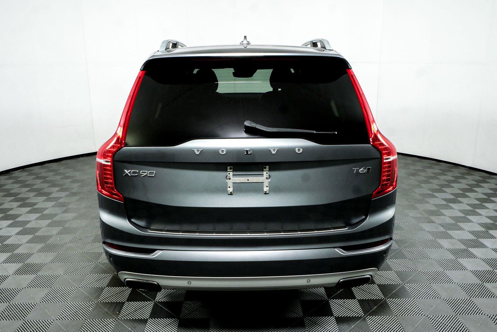 Used 2018 Volvo XC90 T6 Momentum w/ Convenience Package AWD/4WD image 28