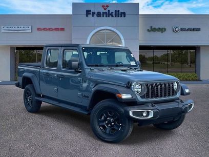 New 2026 Jeep Gladiator Sport