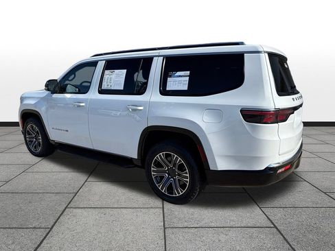 Used 2024 Jeep Wagoneer Series II AWD/4WD image 3