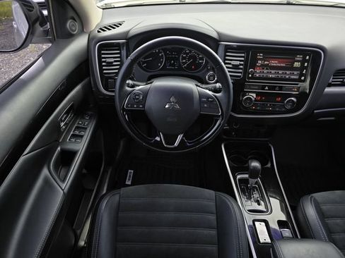 Used 2019 Mitsubishi Outlander SE FWD image 20