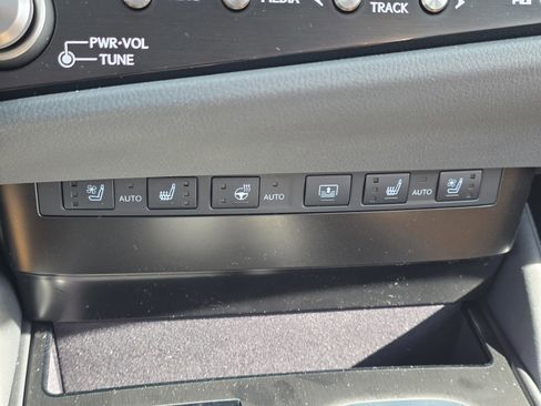 New 2025 Lexus ES 350 w/ Premium Package image 17