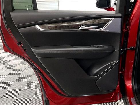 Used 2023 Cadillac XT6 Sport w/ Technology Package image 20