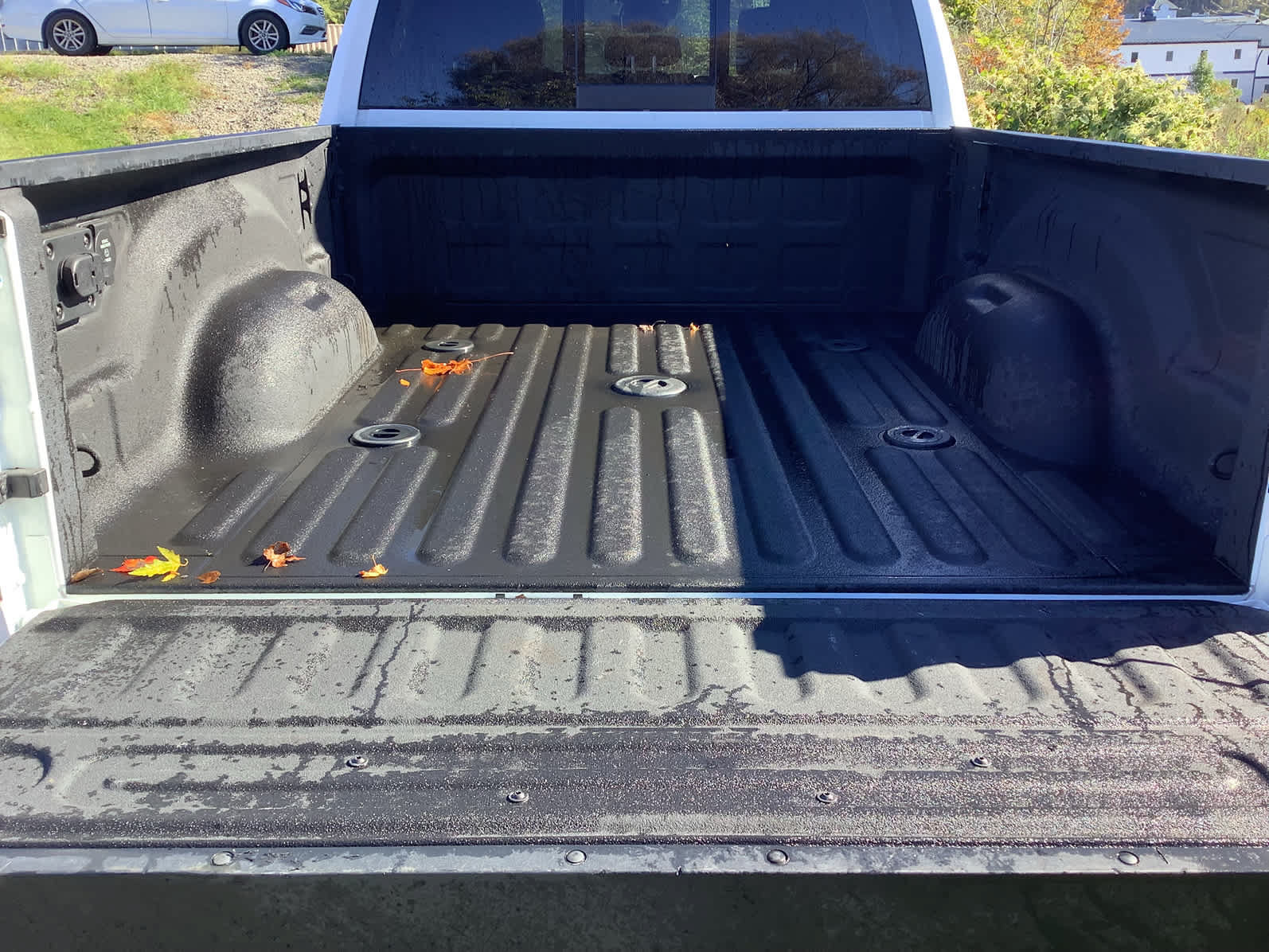 Used 2025 RAM 2500 Laramie AWD/4WD image 5