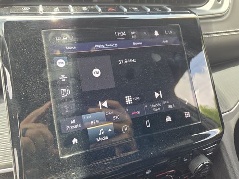 Used 2024 Jeep Grand Cherokee L Altitude RWD image 25