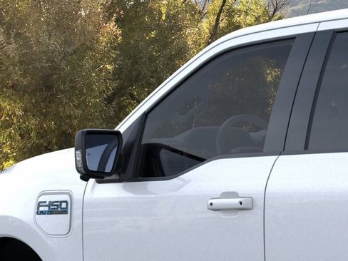 New 2025 Ford F150 Lightning Flash image 20