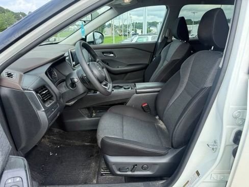 Used 2021 Nissan Rogue SV AWD/4WD image 17
