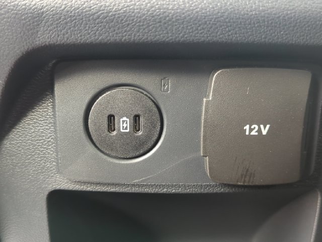 Used 2025 Ford Explorer Active w/ Active Comfort Package AWD/4WD image 23