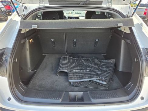 Certified 2024 Chevrolet Trax LS w/ LS Convenience Package FWD image 13