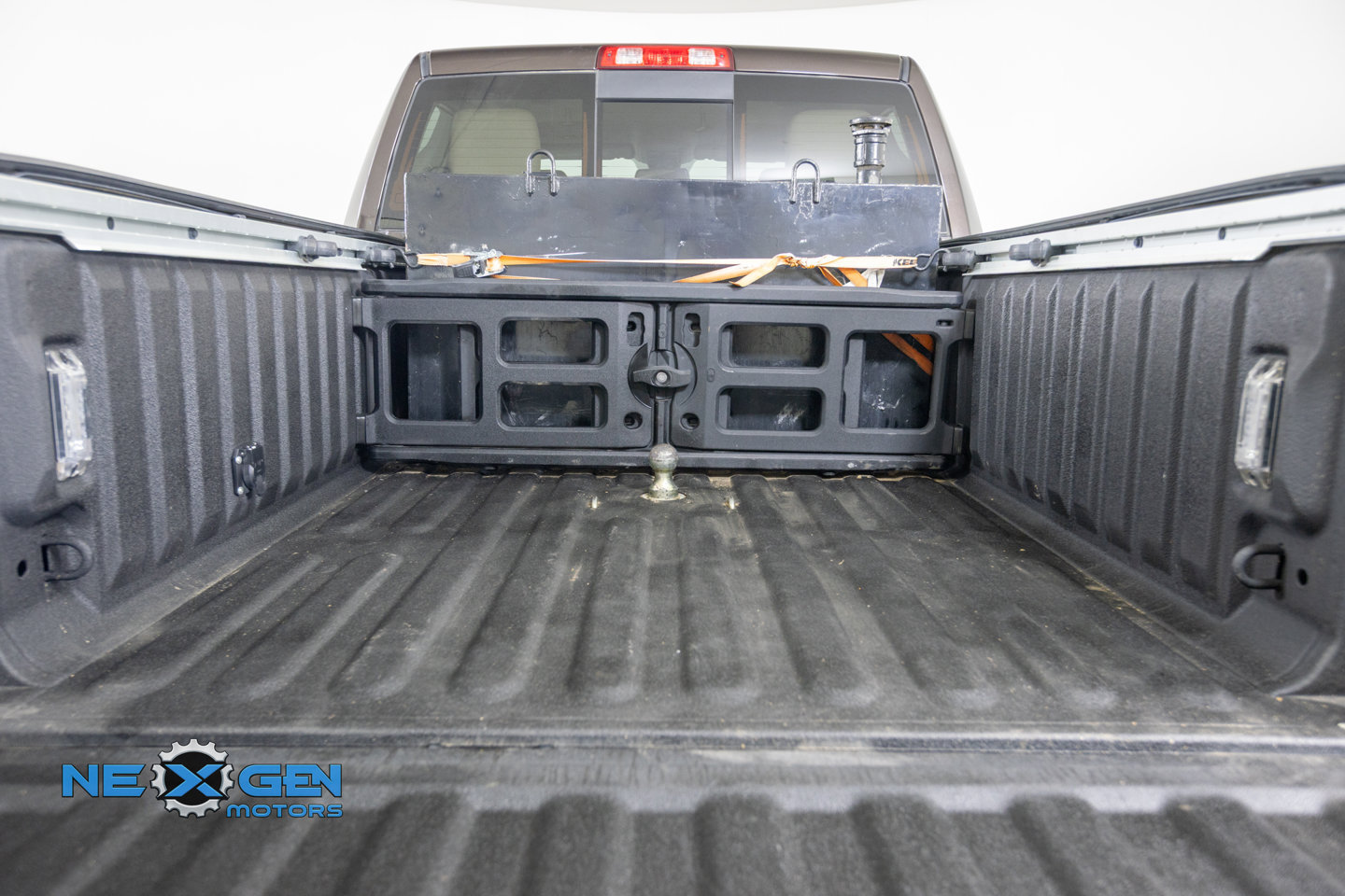 Used 2017 RAM 2500 Laramie w/ Convenience Group AWD/4WD image 36