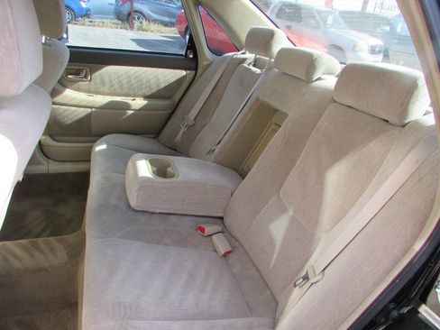 Used 2001 Toyota Avalon XLS image 22