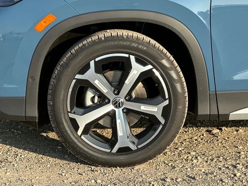 New 2026 Volkswagen Tiguan SE image 24