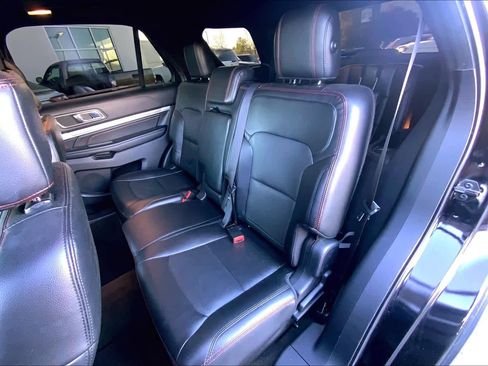 Used 2016 Ford Explorer Sport image 19