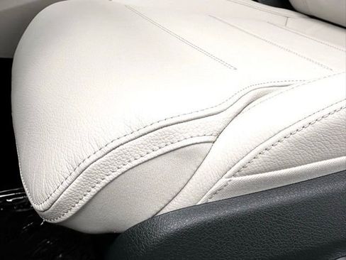 Used 2026 Mercedes-Benz GLC 300 4MATIC image 21