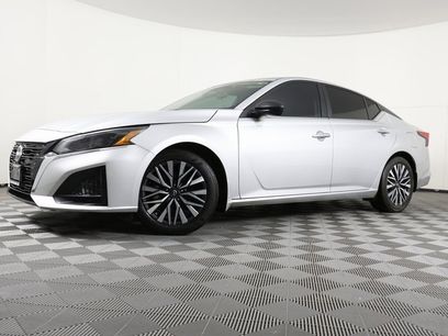 Used 2024 Nissan Altima 2.5 SV