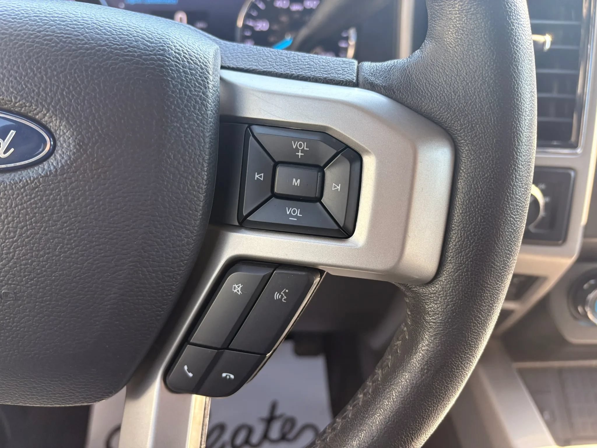 Used 2020 Ford F350 Lariat w/ Lariat Ultimate Package AWD/4WD image 20