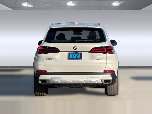 New 2026 BMW X5 xDrive50e AWD/4WD image 9