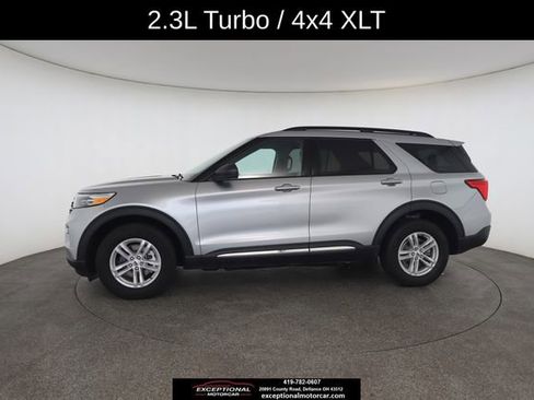 Used 2024 Ford Explorer XLT w/ Equipment Group 202A AWD/4WD image 6