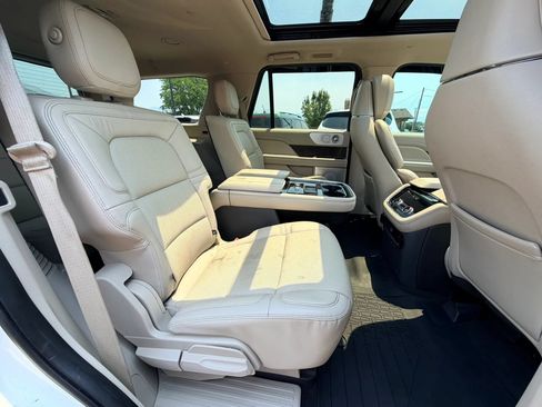 Used 2020 Lincoln Navigator Reserve w/ Luxury Package AWD/4WD image 27