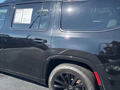 Used 2022 Jeep Grand Wagoneer Series I w/ Flexible Seating Group image 6