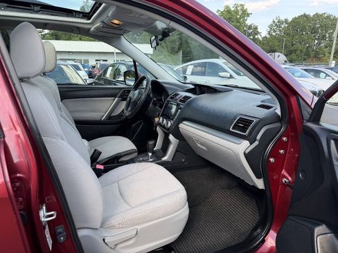 Used 2016 Subaru Forester 2.5i Premium AWD/4WD image 13
