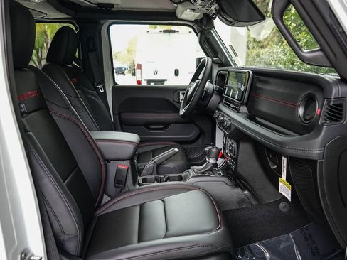 New 2026 Jeep Wrangler Unlimited Rubicon image 15