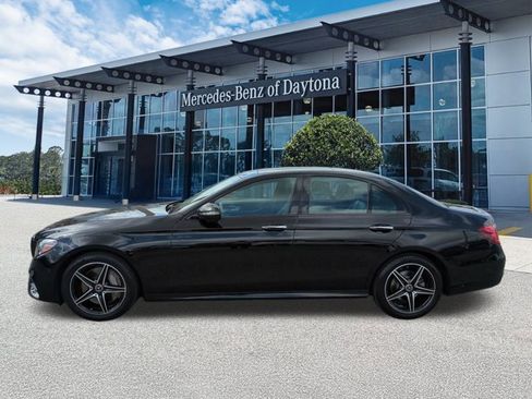 Certified 2019 Mercedes-Benz E 300 4MATIC image 7