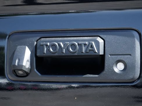 Used 2020 Toyota Tundra SR5 w/ SR5 Upgrade Package AWD/4WD image 43