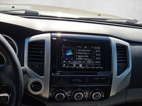 Used 2012 Toyota Tacoma 4x4 Double Cab w/ TRD Off-Road Pkg image 12