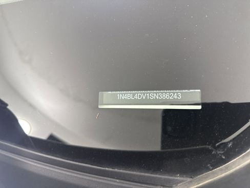 Used 2025 Nissan Altima 2.5 SV FWD image 11