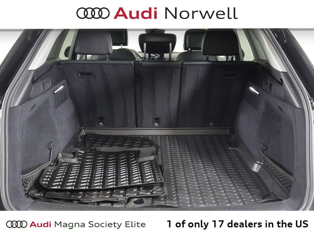 Used 2020 Audi Q5 2.0T Premium w/ Convenience Package AWD/4WD image 17