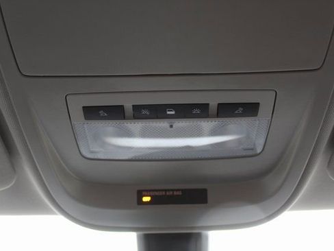 Used 2020 Chevrolet Colorado ZR2 w/ ZR2 Midnight Special Edition image 30